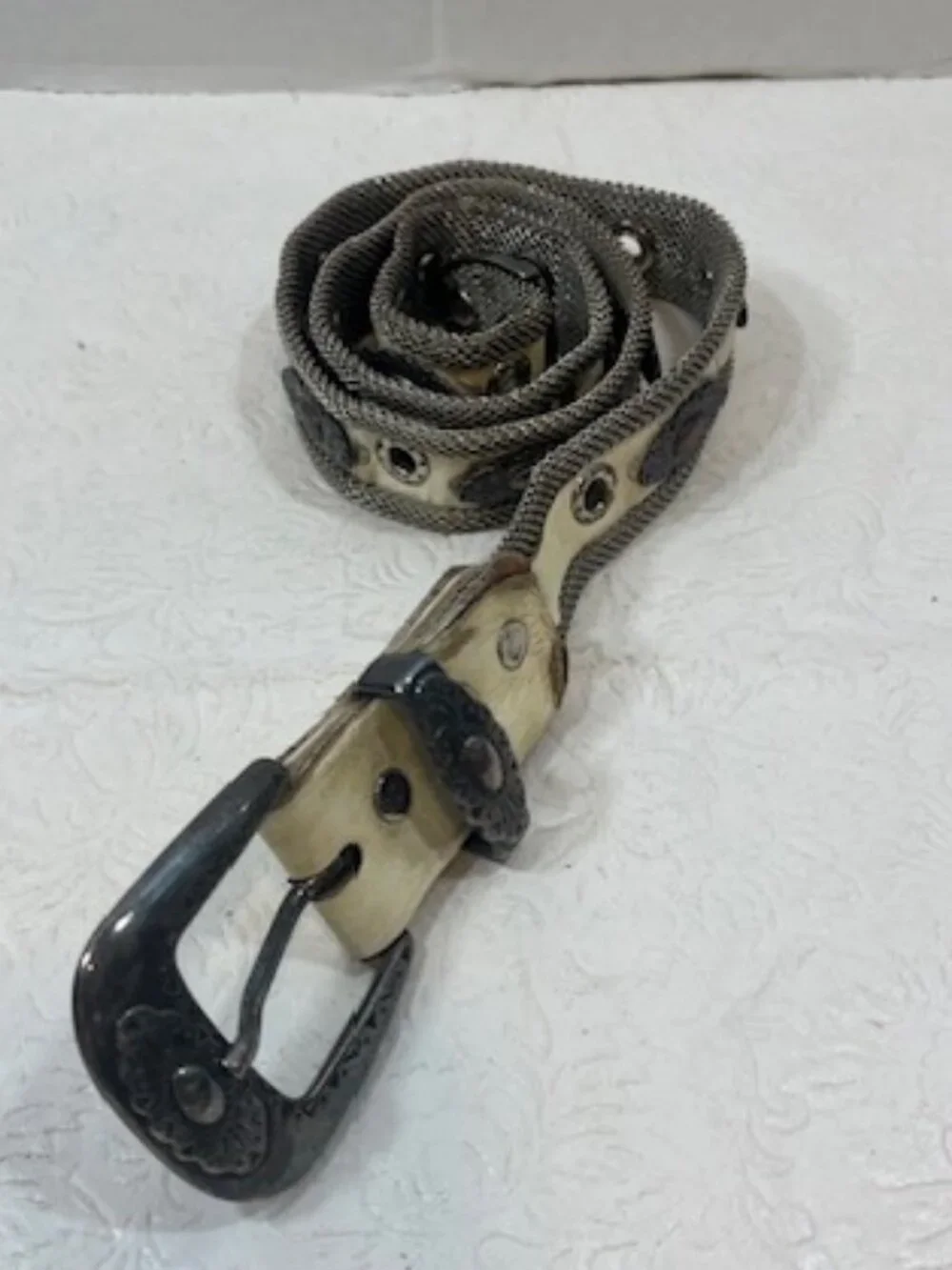 VTG Silver Tone Metal Mesh White Leather Concho Grommets Belt Western Buckle32 M